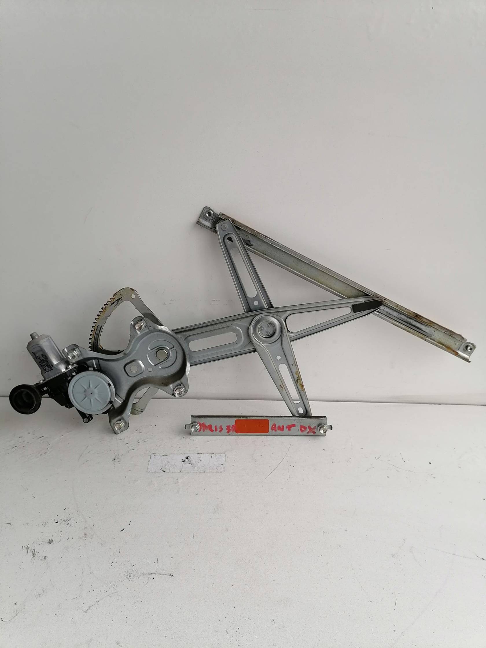 Alzacristallo elettr. porta ant. dx.